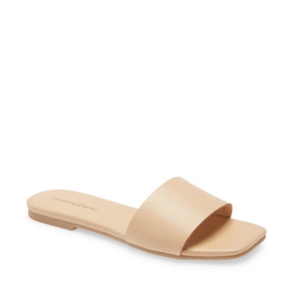 Size 7.5 beige sandal